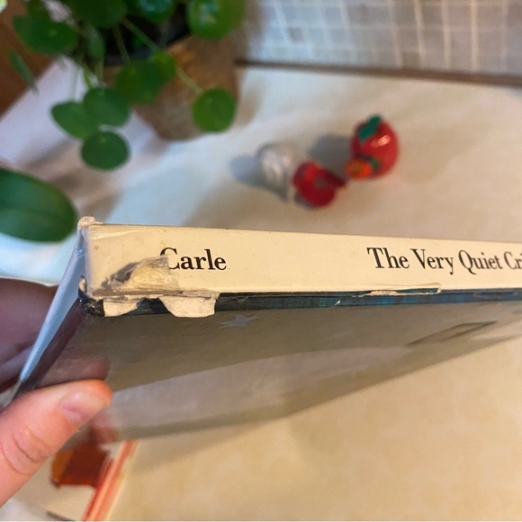 Vintage Eric Carle book & finger puppet lot The very quiet cricket hardcover - Picture 6 of 13